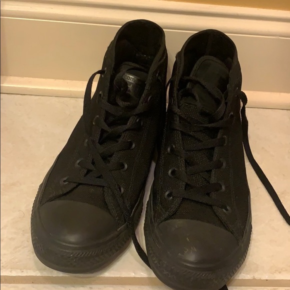 🆕black limited edition converse all stars - Picture 1 of 4